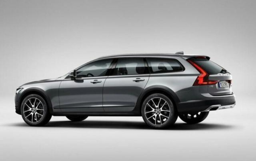 V90CC好不好？設計風格獨特，硬朗典雅俱備