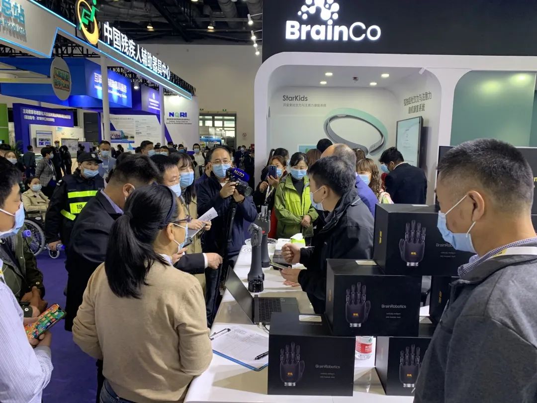 BrainCo头环，致力于提升儿童脑智发育