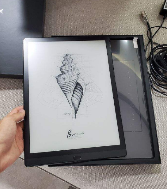 科大讯飞智能办公本与文石电子书的大碰撞！高端电子书该选哪一款？