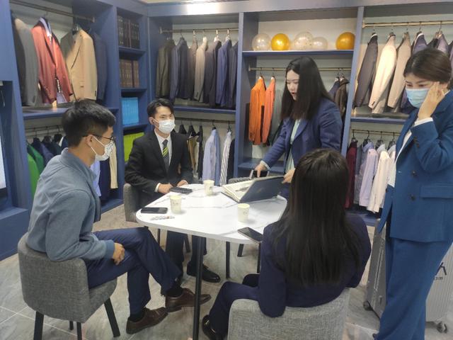 衣邦人定制体验中心落地北京丰台，一城双店打造品质服务矩阵