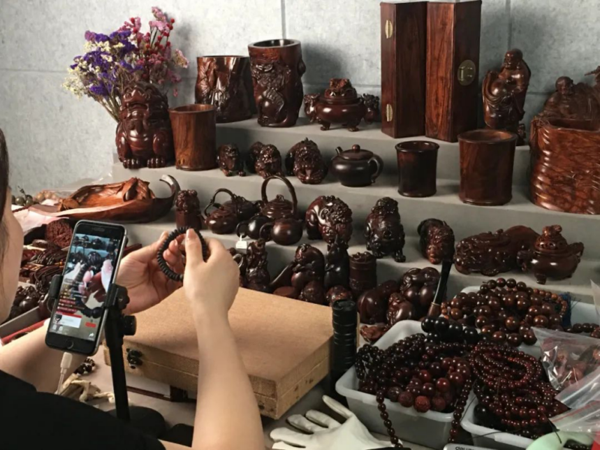 微拍堂紧跟市场赛道，积极带动文化“破圈”